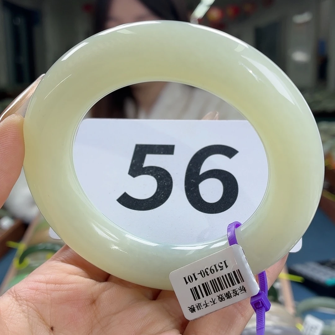 和田玉未镶嵌手镯圆条