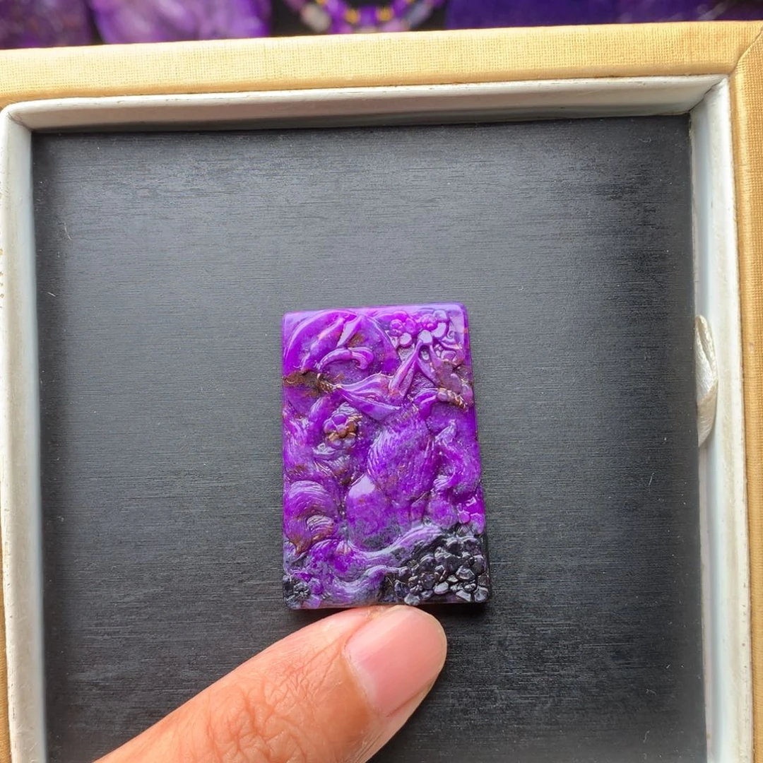 未镶嵌苏纪石（舒俱来）吊坠