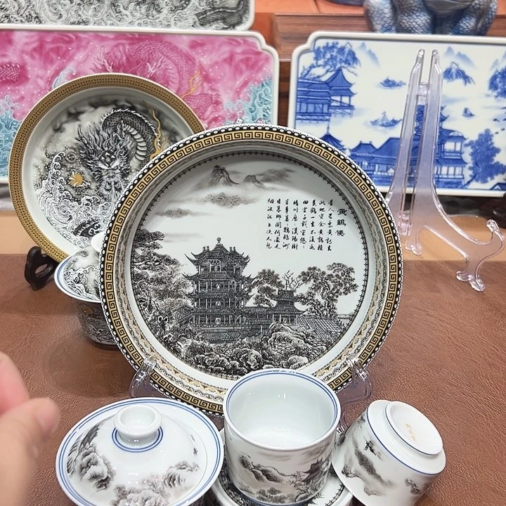 摆件景德镇陶瓷研究所从事生产经营