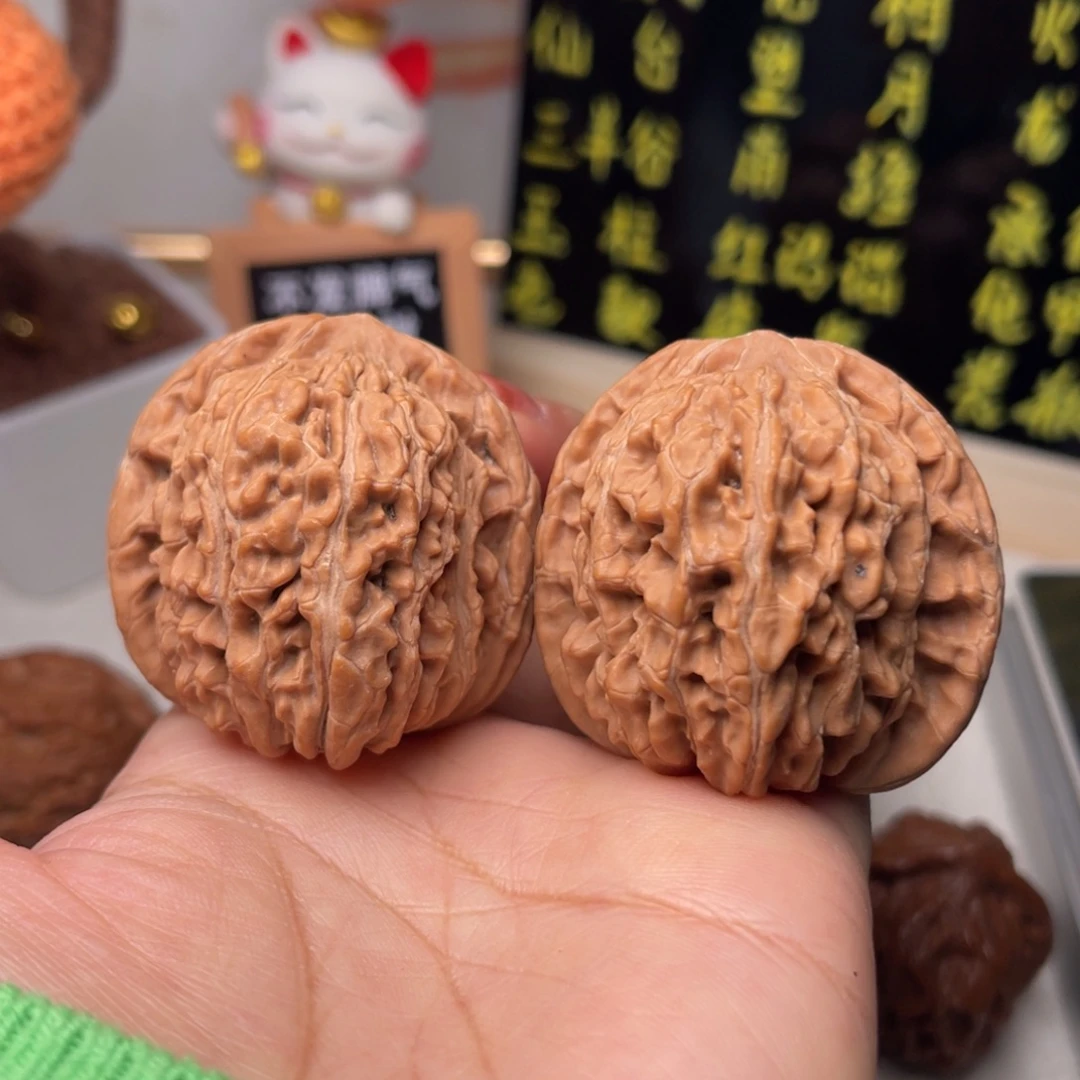 文玩核桃手串山地楼