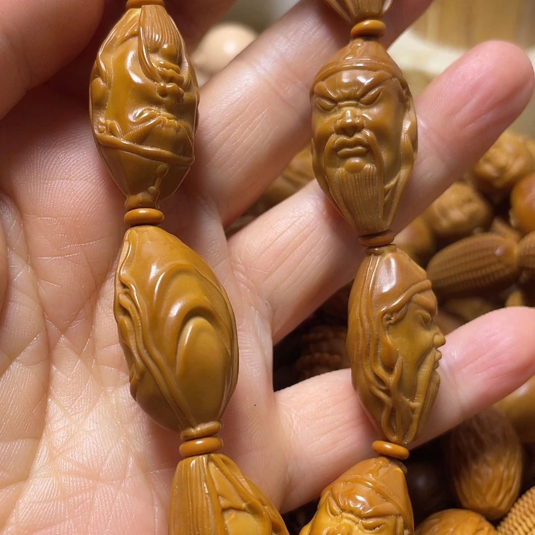 手串橄榄核qeertyyyi