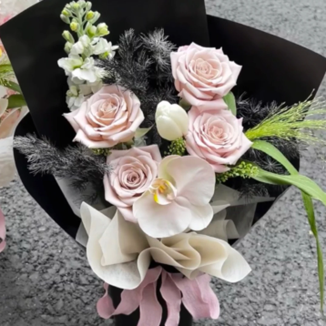 见面小花束领证花束送闺蜜送女友