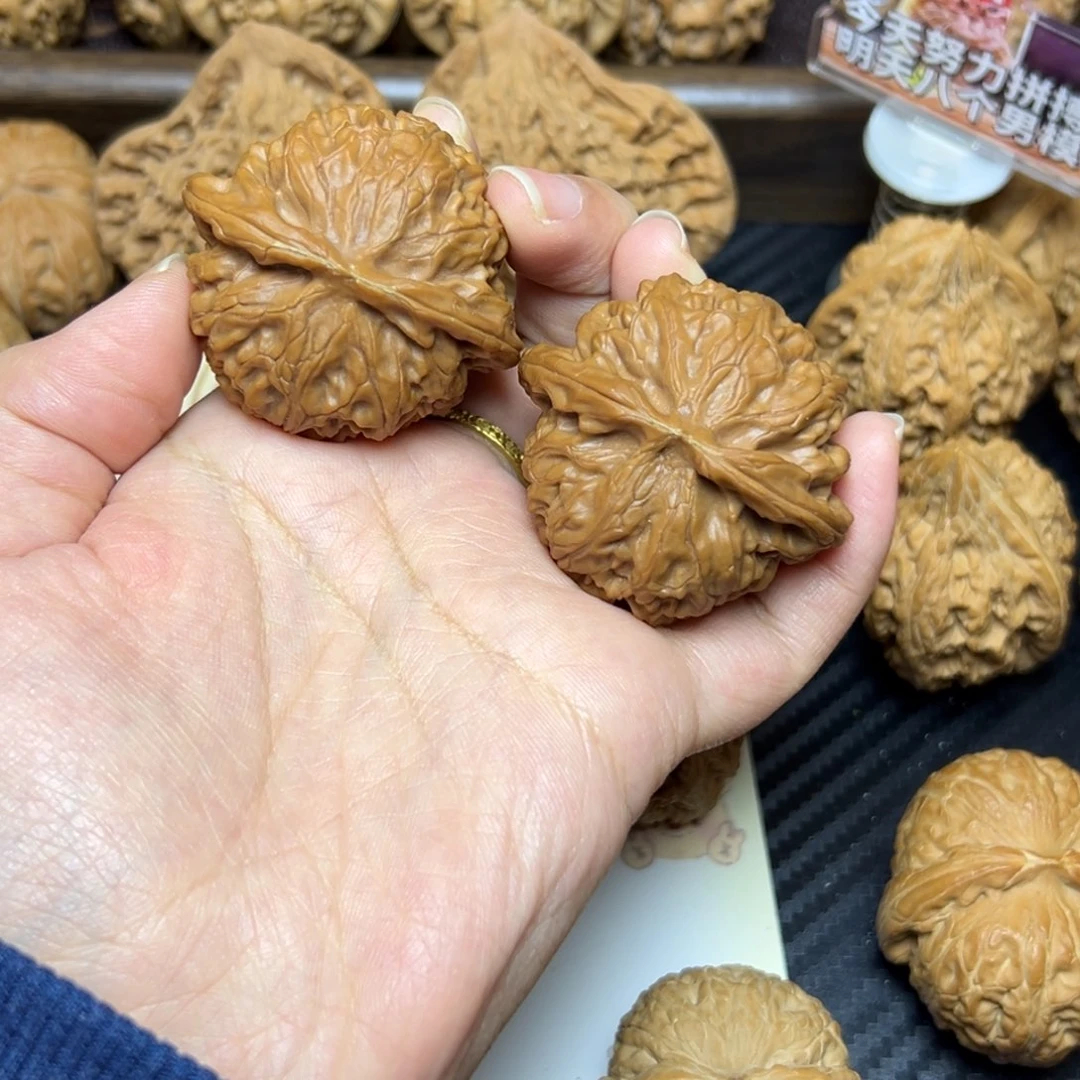 文玩核桃吊坠宫灯大尺