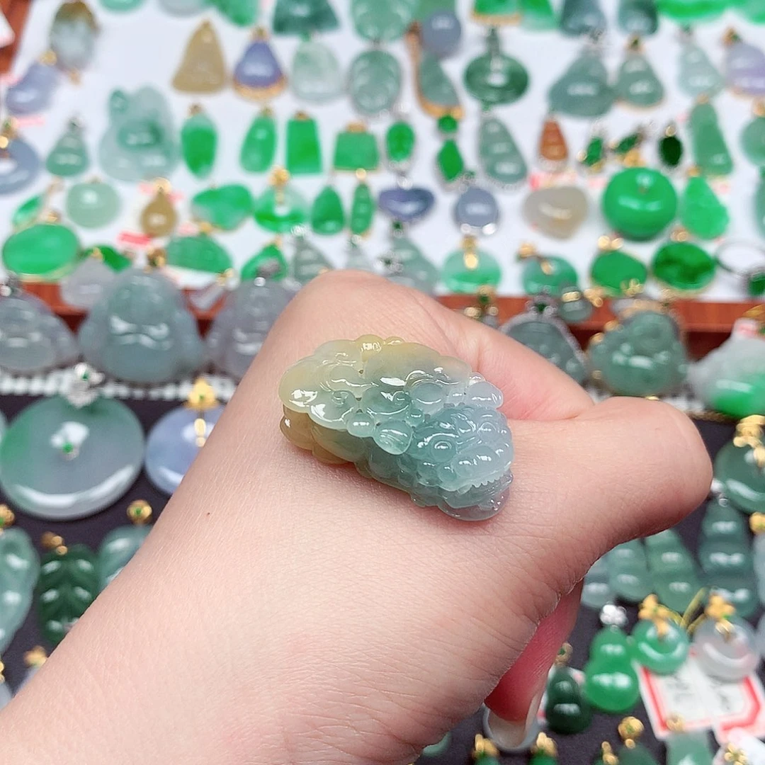 翡翠未镶嵌颈饰天然翡翠A货