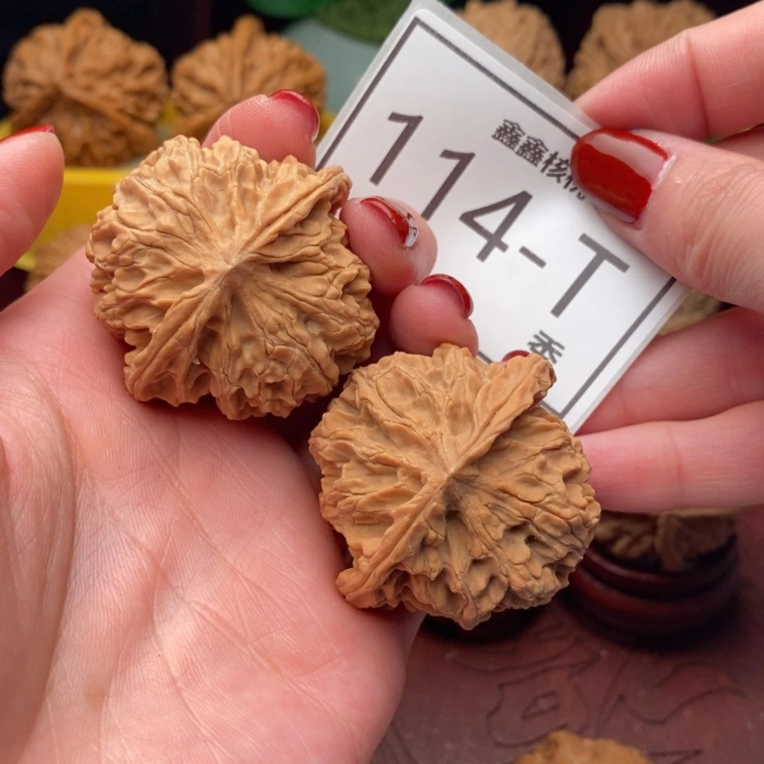 文玩核桃把件苹果园42