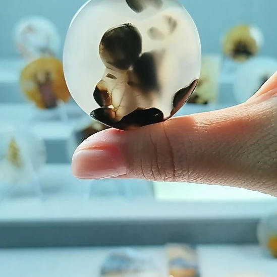 玛瑙/玉髓未镶嵌挂牌倔驴