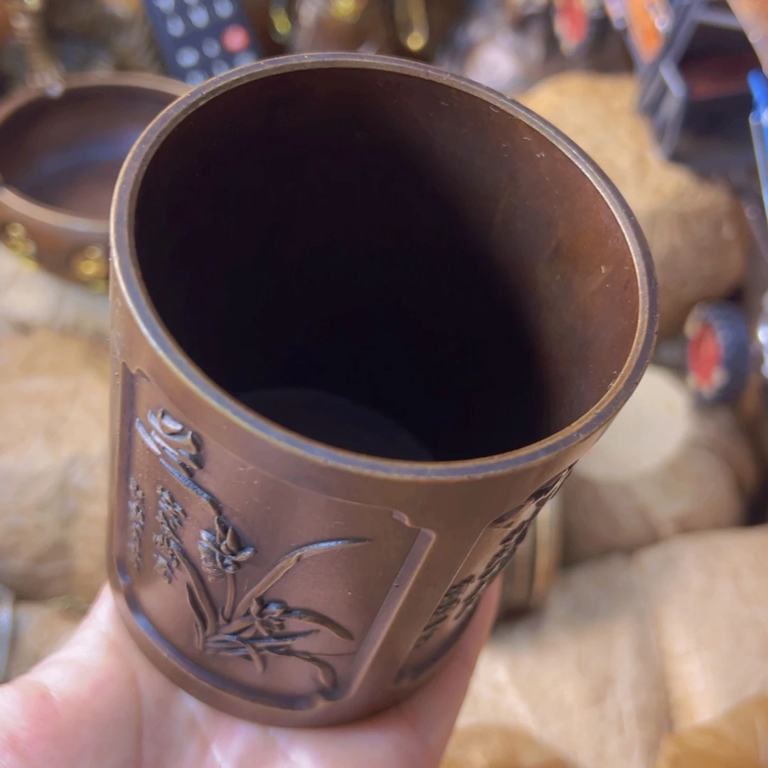 原矿风磨铜笔筒一个