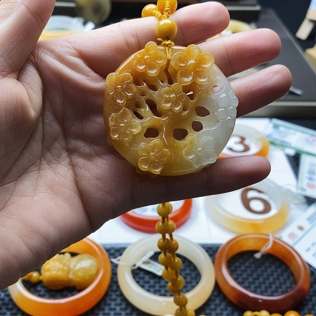 毛***毛石英质玉（黄龙玉）未镶嵌手镯