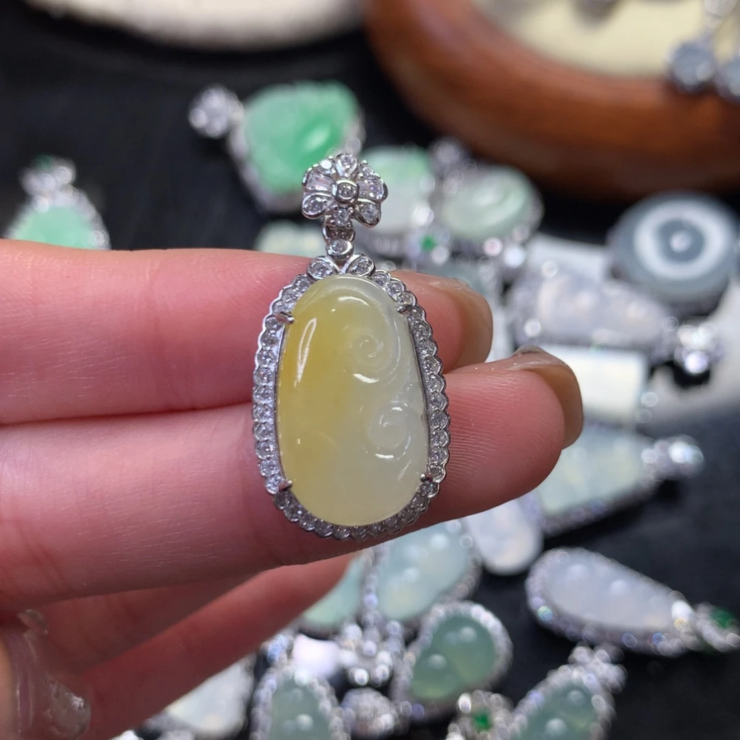 翡翠银S925镶嵌颈饰A****统天然a货