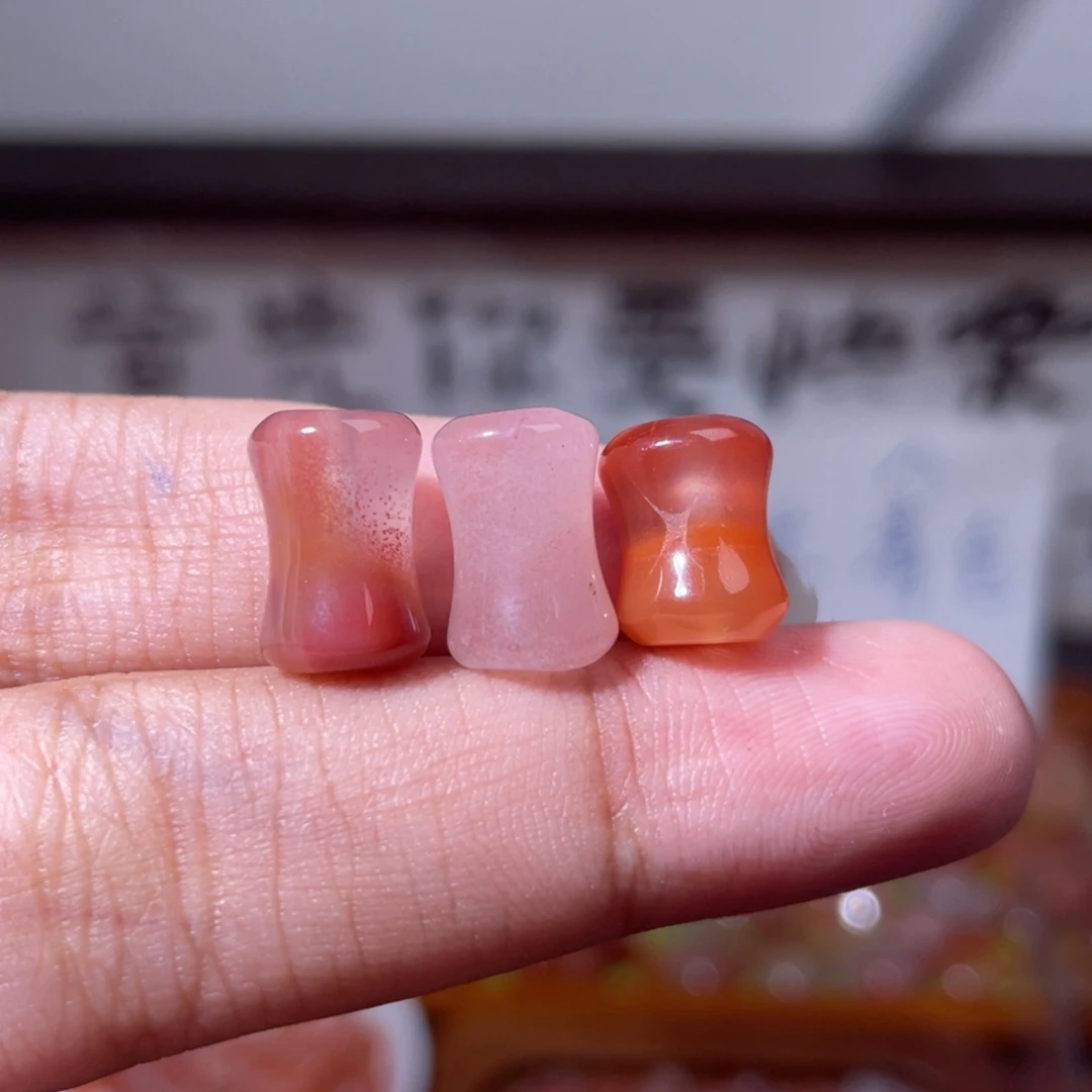 南红玛瑙未镶嵌挂件10383