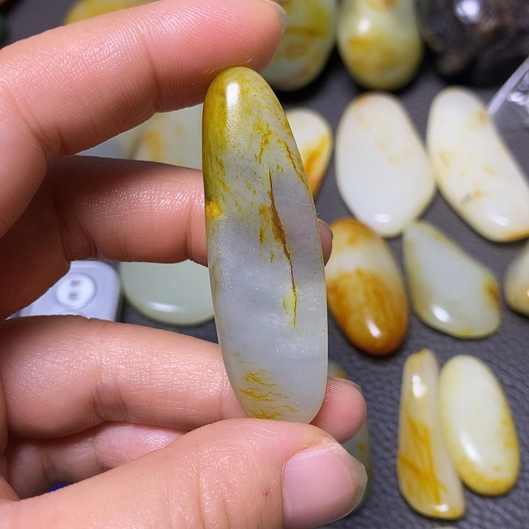 未镶嵌和田玉挂件