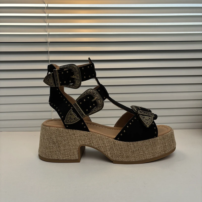 新款夏季2025高跟夹趾厚底凉鞋露趾高跟鞋铆钉后拉链凉鞋女款S58