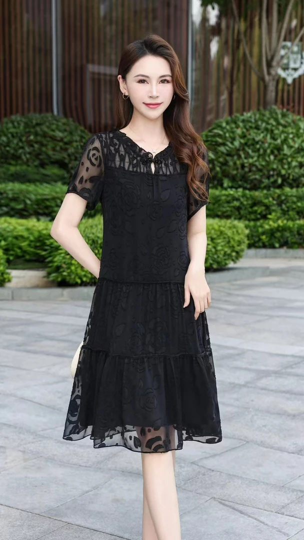 蕾丝纯色显瘦夏装拼接高腰时尚连衣裙夏季中长款扎花大码连衣裙