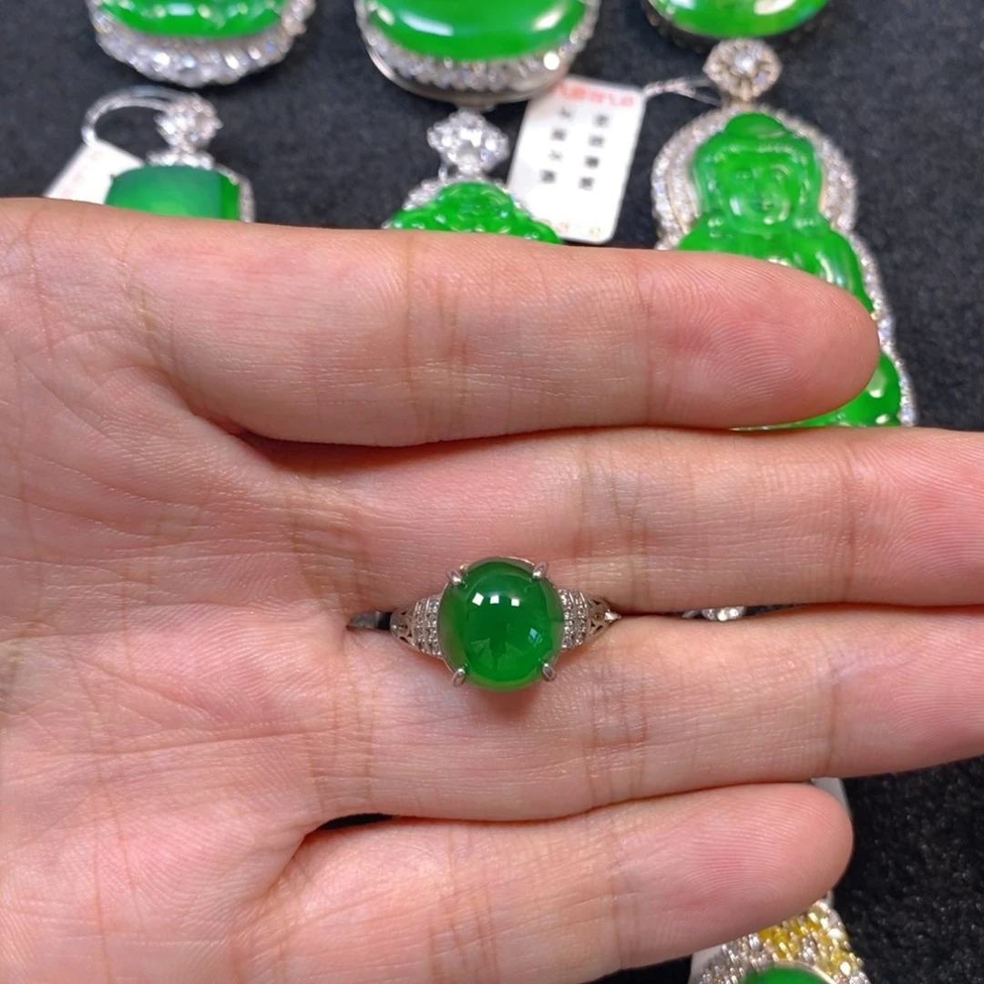 颈饰银S925镶嵌翡翠蛋面戒指