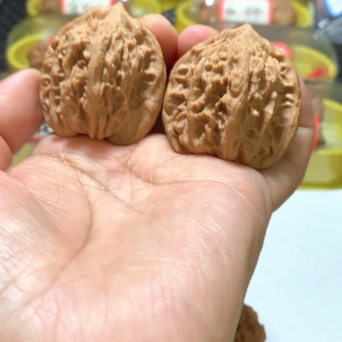 吊坠文玩核桃凤羽