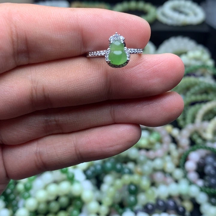 和田玉（碧玉）合金戒指天然和田玉 戒托合金 介意勿拍