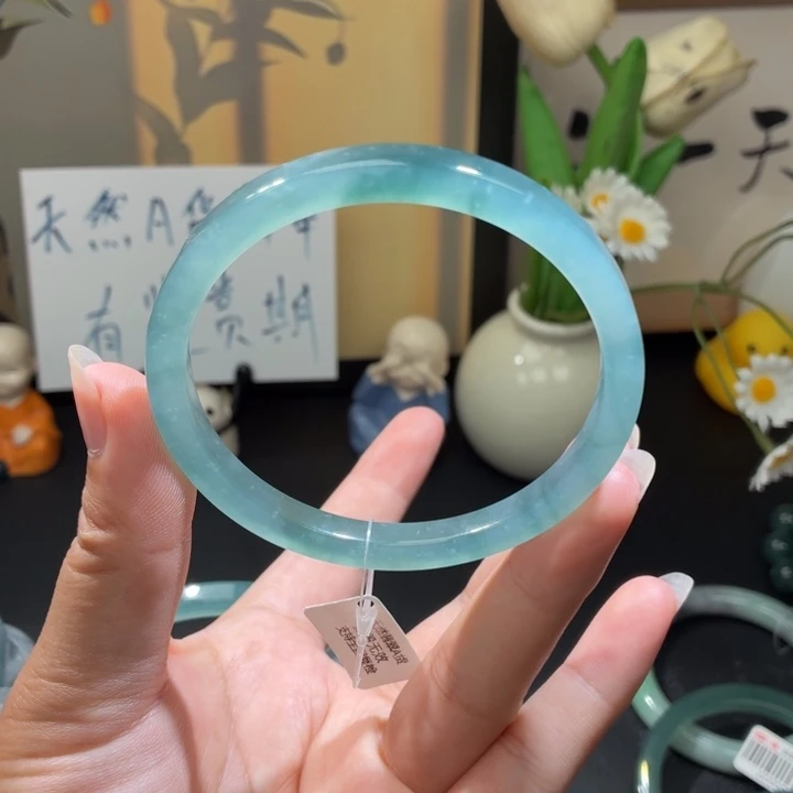 未镶嵌手镯翡翠冰晴蓝