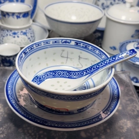 碗青花玲珑三件套