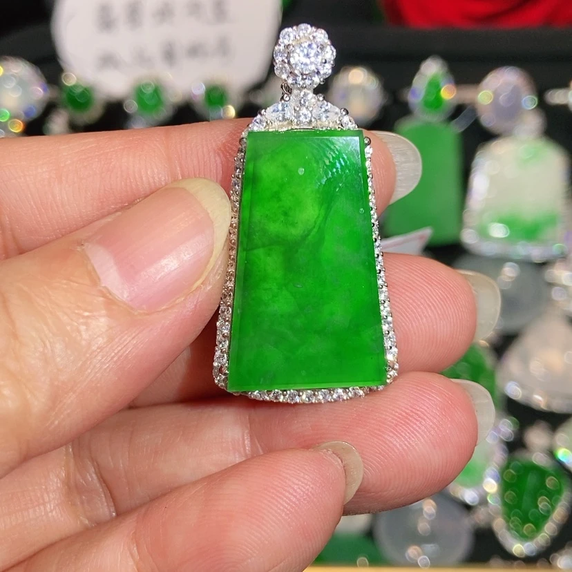 【闪购商品】颈饰未镶嵌翡翠天然翡翠