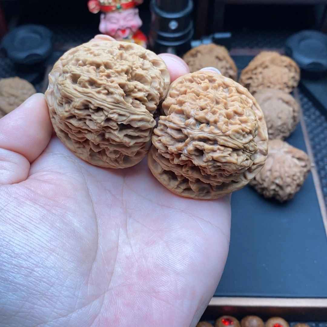 知***恩把件文玩核桃南疆石