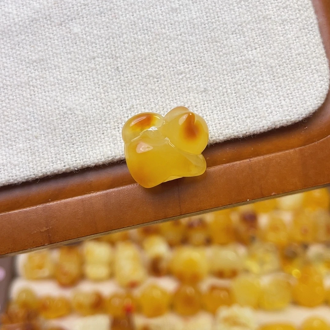 琥珀未镶嵌裸石趴趴猫