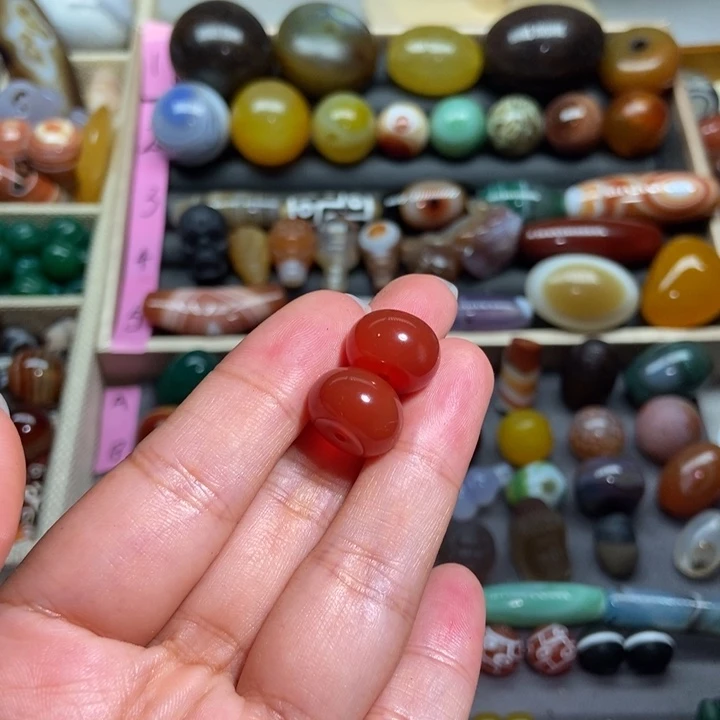 玛瑙/玉髓配珠未镶嵌鱼***?