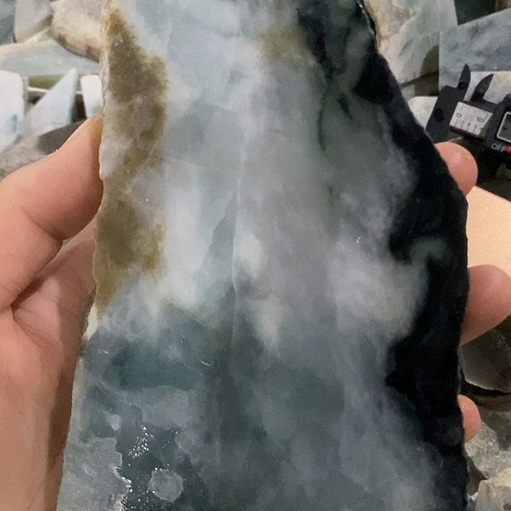 翡翠裸石翡翠毛料