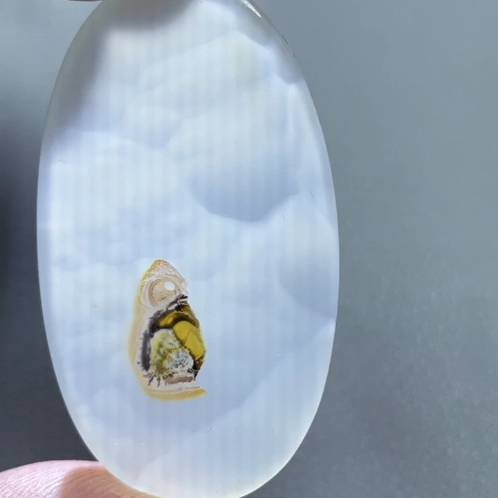 玛瑙/玉髓颈饰未镶嵌众**她