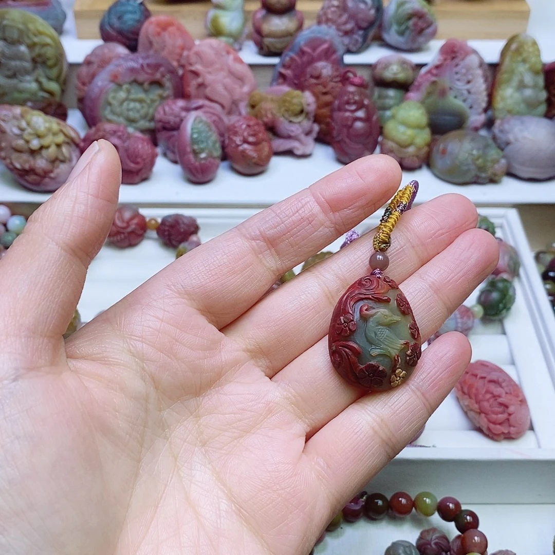 玛瑙/玉髓盐源玛瑙吊坠未镶嵌