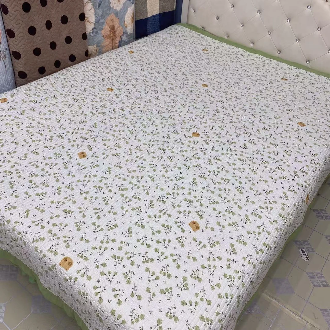 [绿色碎花小熊头]四季通用床盖尺寸200/230+-5公分误差
