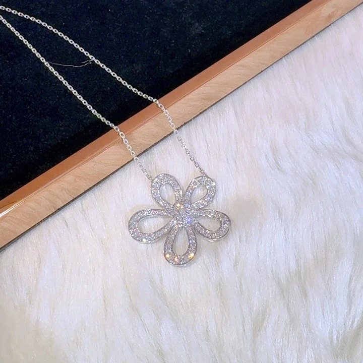 实验室培育钻石18K白金满钻格桑花颈饰气质轻奢时尚百搭（无商标）
