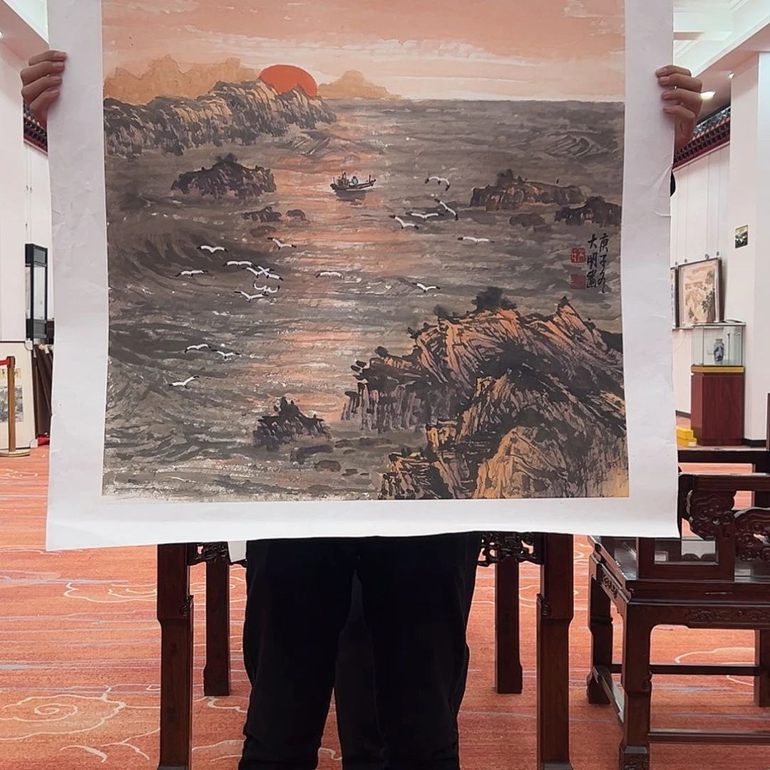 国画朱大明原作溯源带证件合影视频