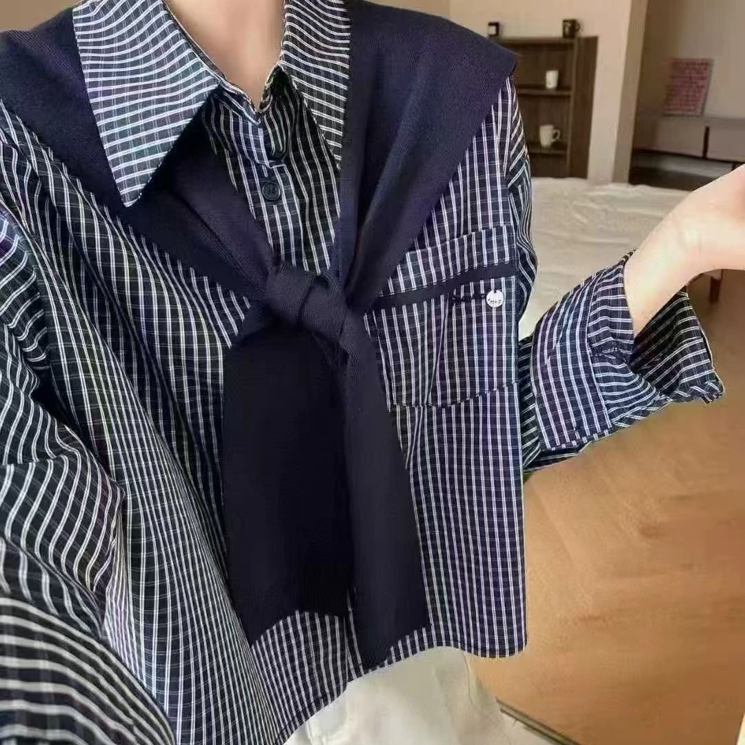 早秋新款潮流气质带披肩口袋标志格子衬衫