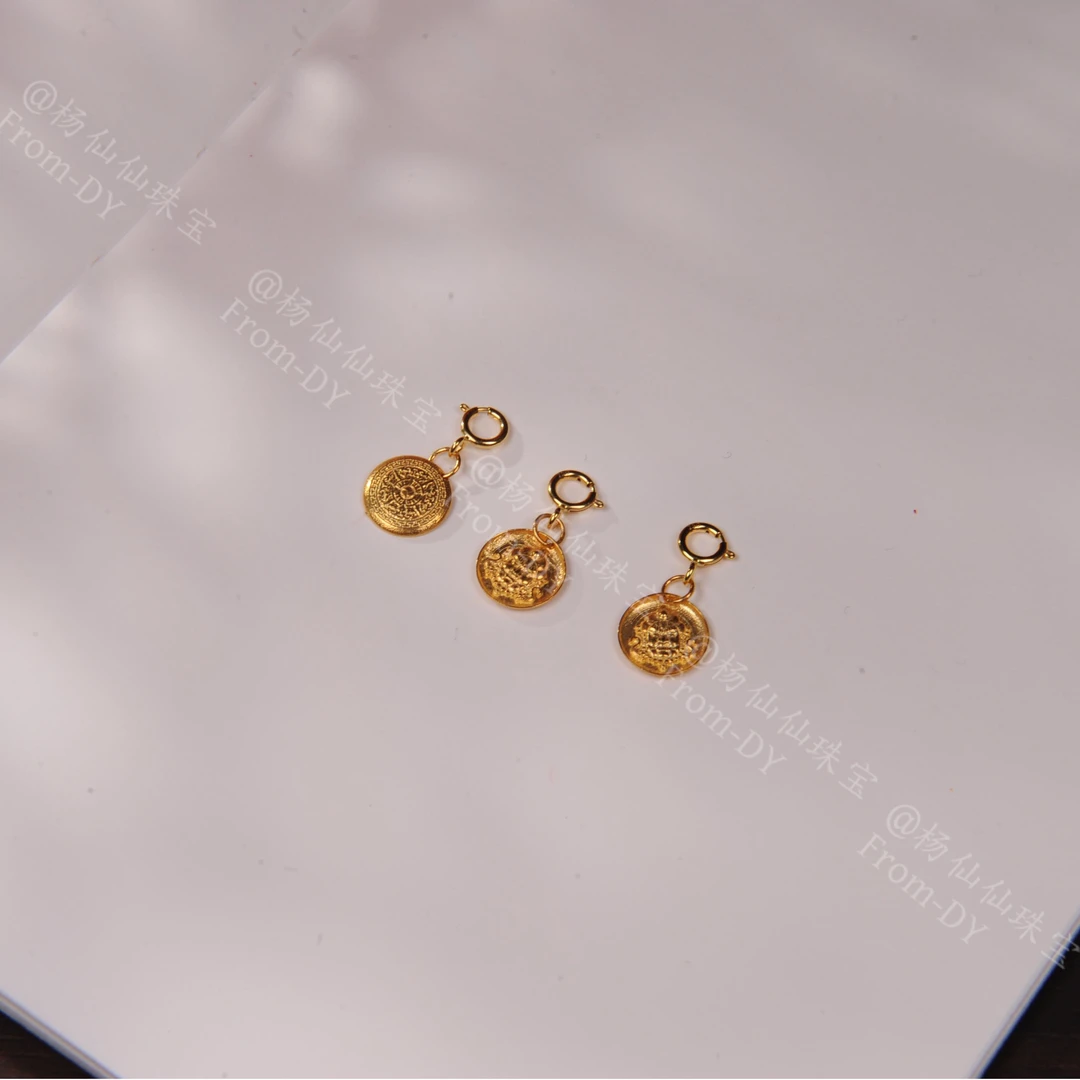 18K金吊坠-多样性发货发其一- A3831