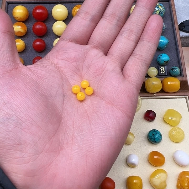 琥珀未镶嵌裸石鸡油黄单珠