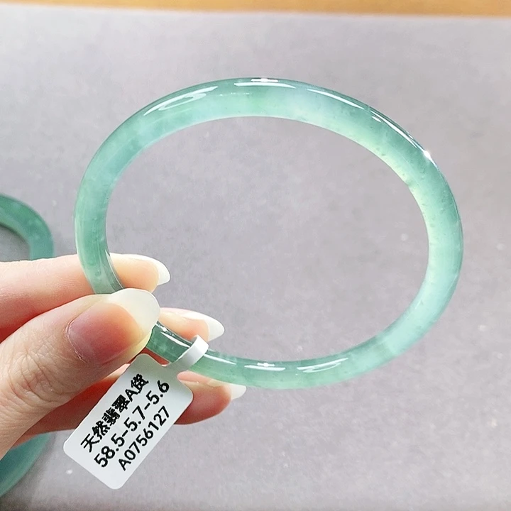 【闪购商品】未镶嵌手镯翡翠