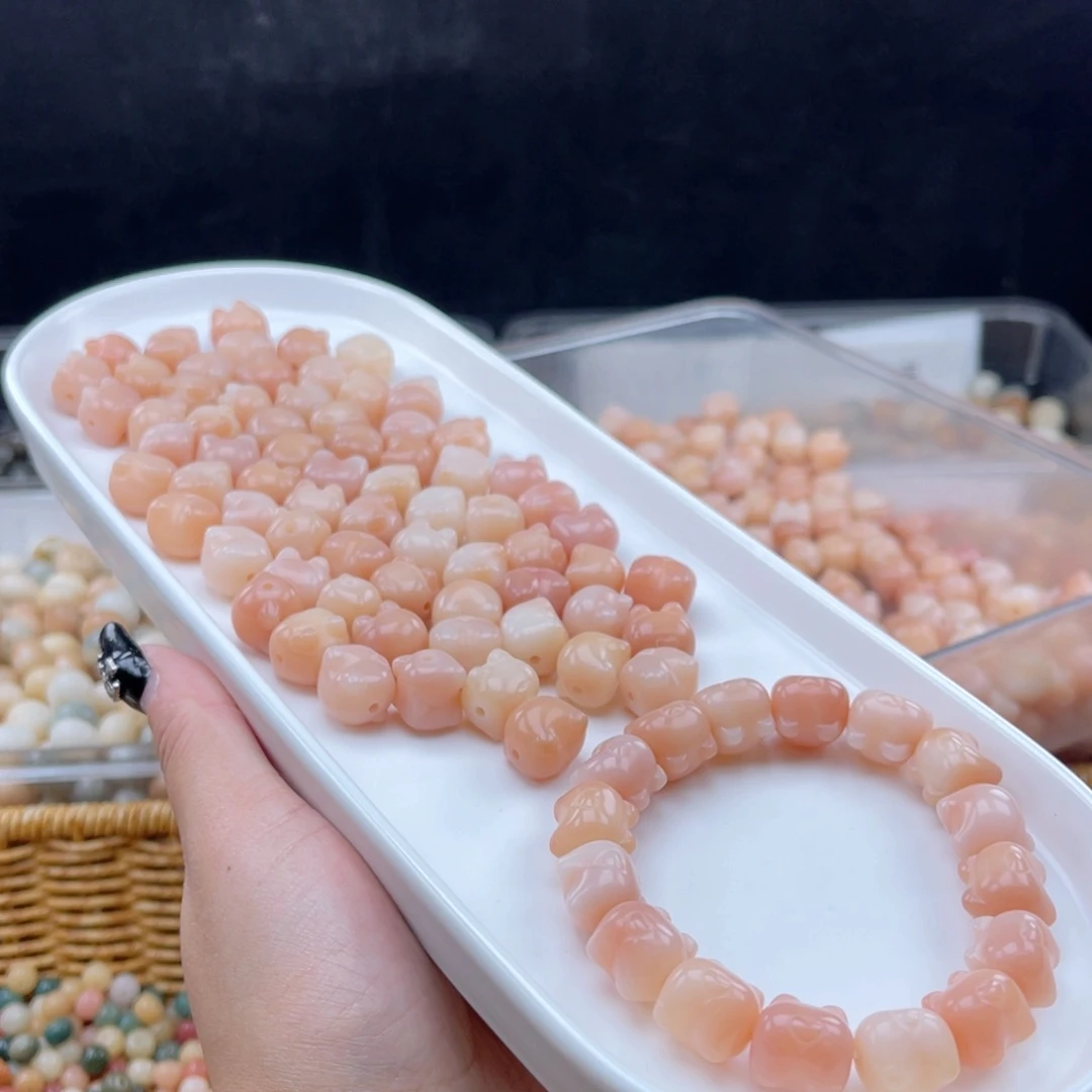 白玉菩提吊坠q14mm22颗。柯基屁屁 干磨