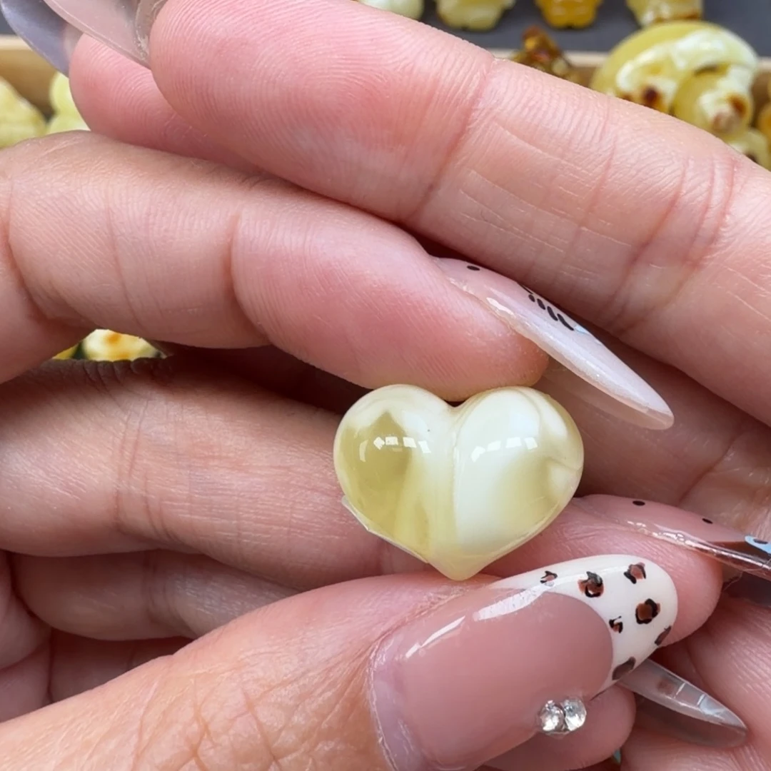 琥珀未镶嵌裸石蜜蜡