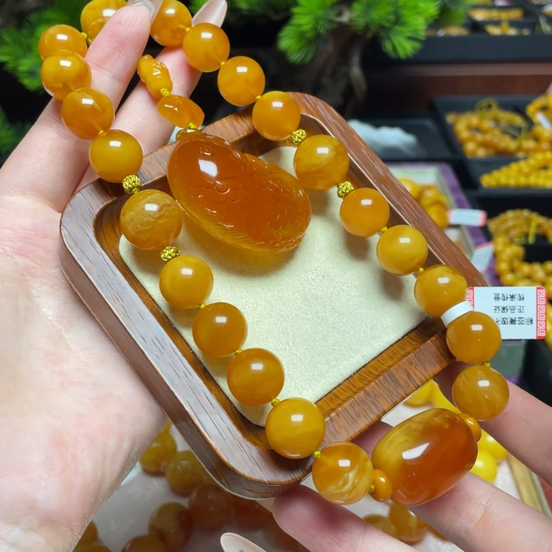 蜜蜡手链未镶嵌手持