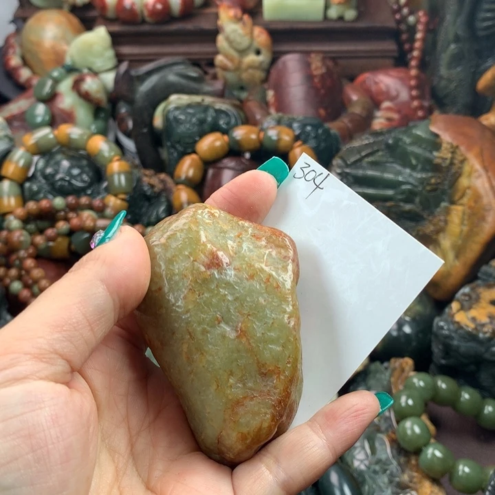 岫岩河磨玉（透闪石质玉）把件未镶嵌