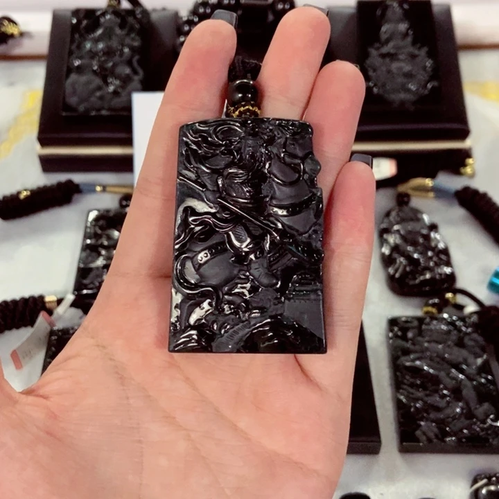 口***非翡翠未镶嵌颈饰翡翠