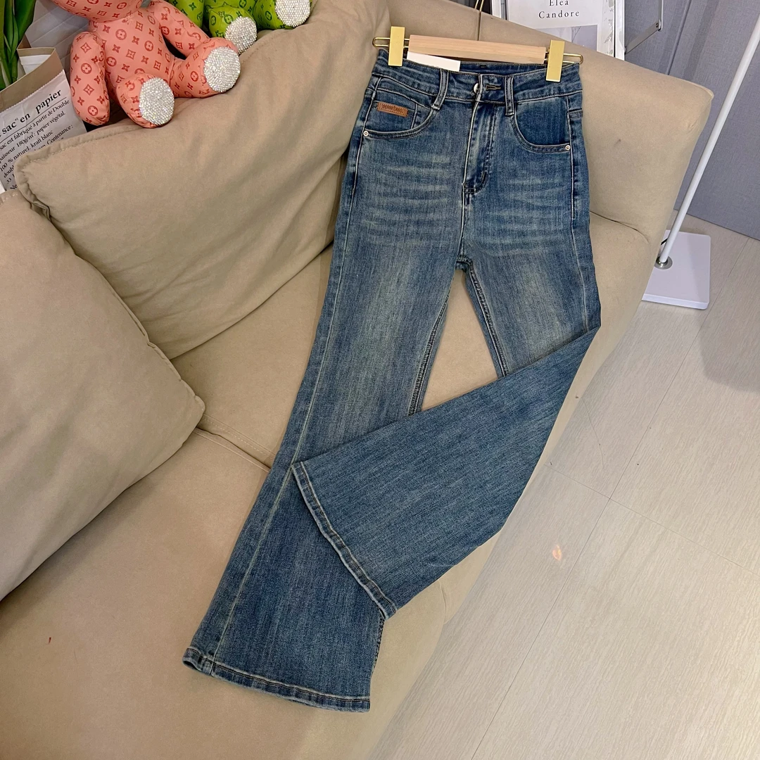 高品质断码牛仔裤女秋装2025年显瘦小个子月光蓝显瘦弹力喇叭裤