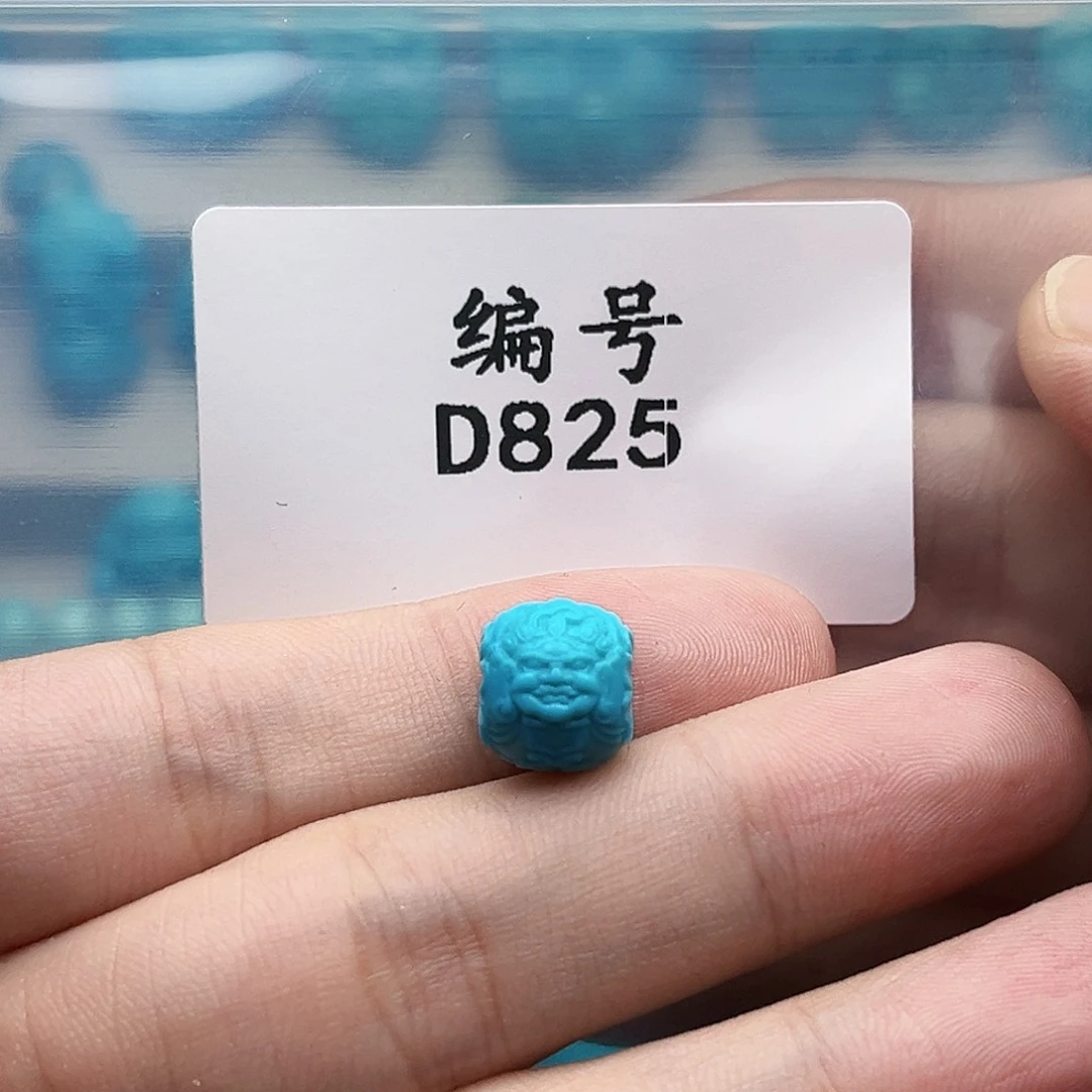 绿松石未镶嵌天然原矿雕刻绿松石