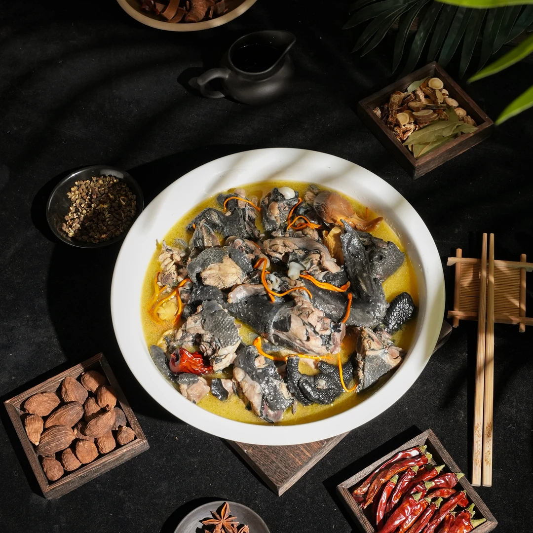 阳鸣澍 云南清汤鸡 汤鲜味美