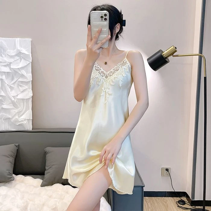 睡衣女士夏季薄款冰丝蕾丝镂空性感吊带学生高级感纯欲风春秋睡裙