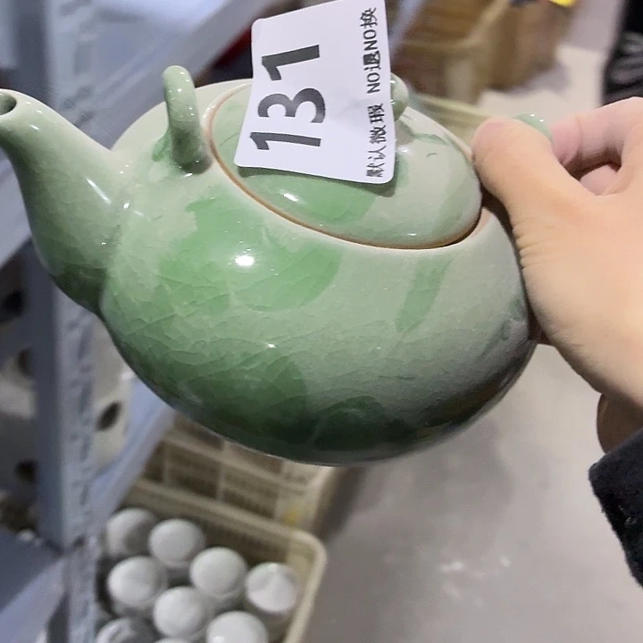 茶具微暇，介意勿拍紫砂