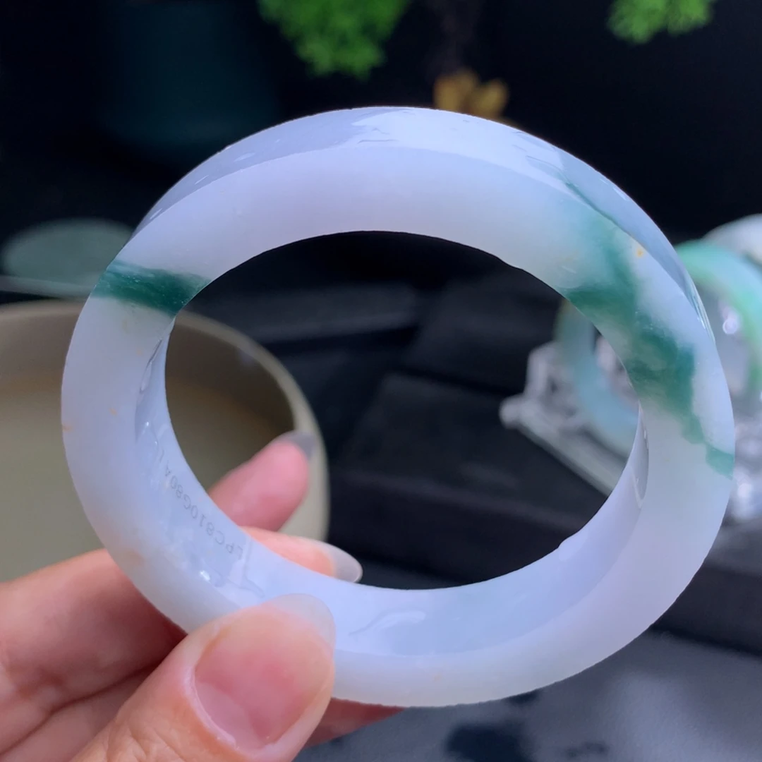 定制翡翠翡翠手镯未镶嵌飘花撒金