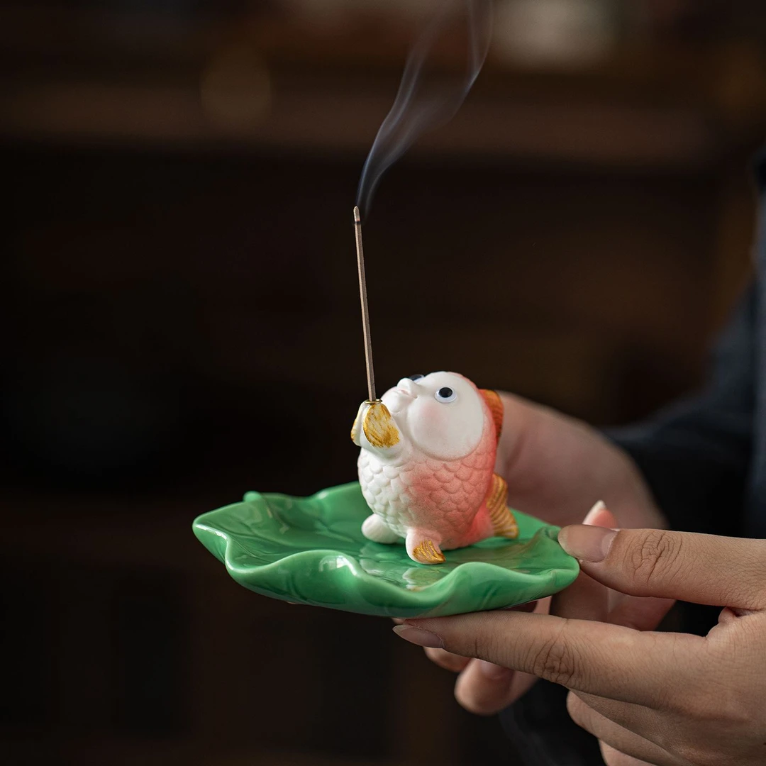 陶瓷小锦鲤线香炉香插香座香薰炉禅意家居茶室点香器可爱迷你香炉