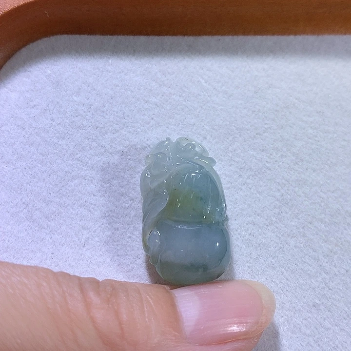 o***o翡翠未镶嵌吊坠(不含链)