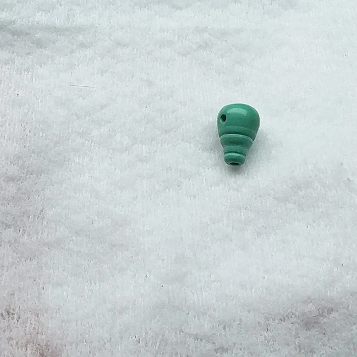尺寸：对孔8.8绿三通一颗，适合搭配3—-5的串